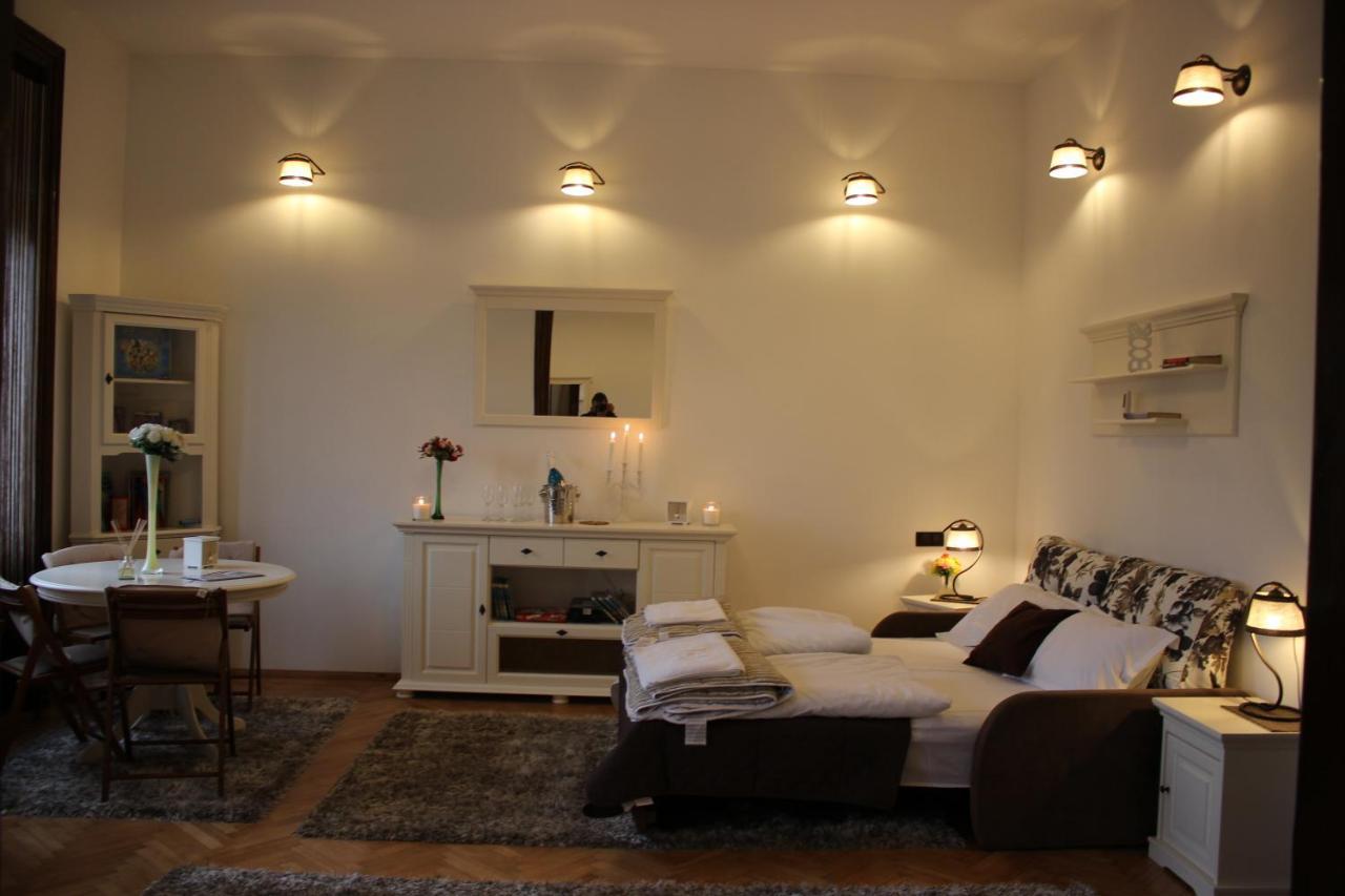 Ella Apartment Timisoara No11 エクステリア 写真